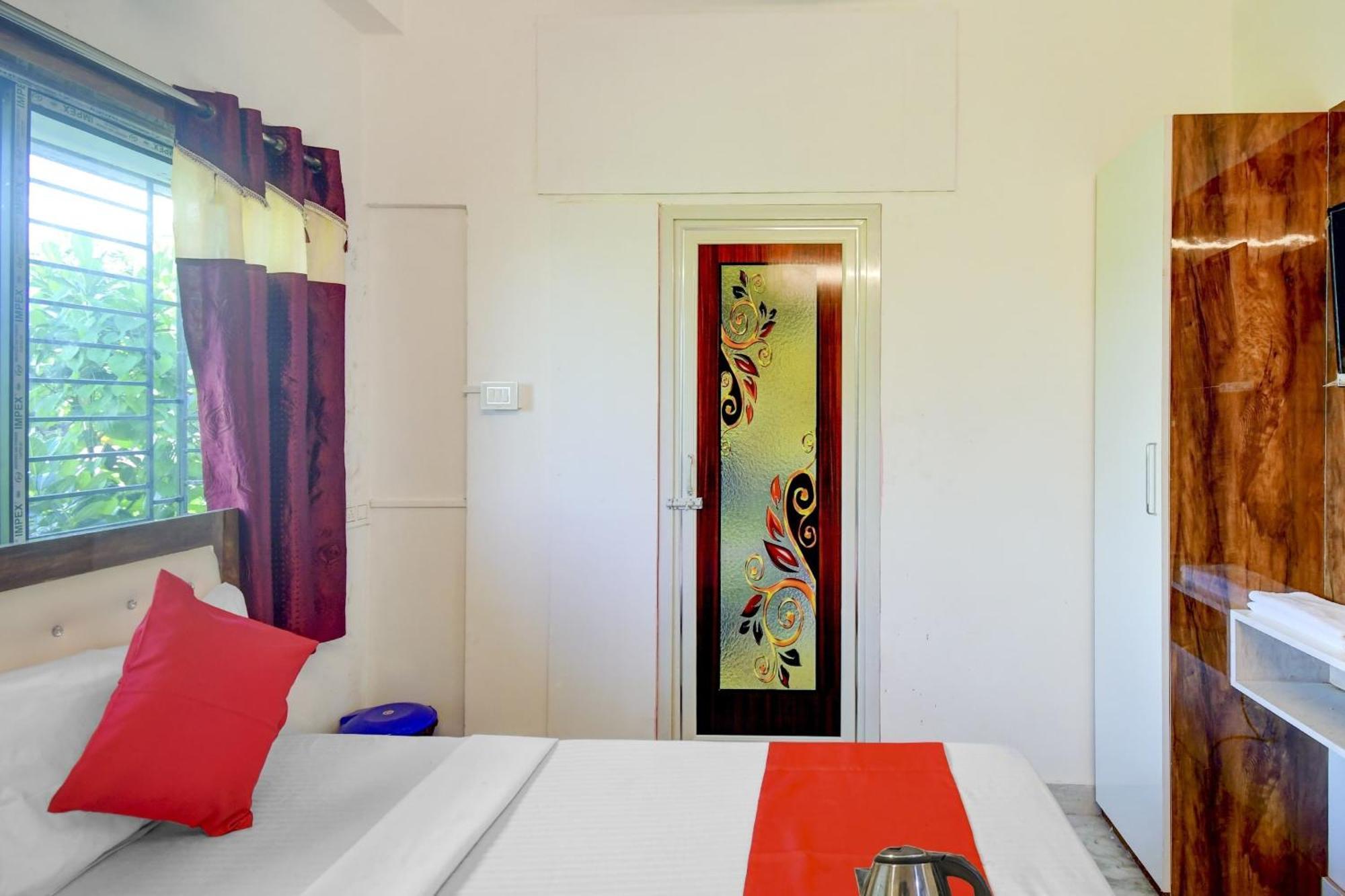 O Sonar Bangla Near Acropolis Mall 4*